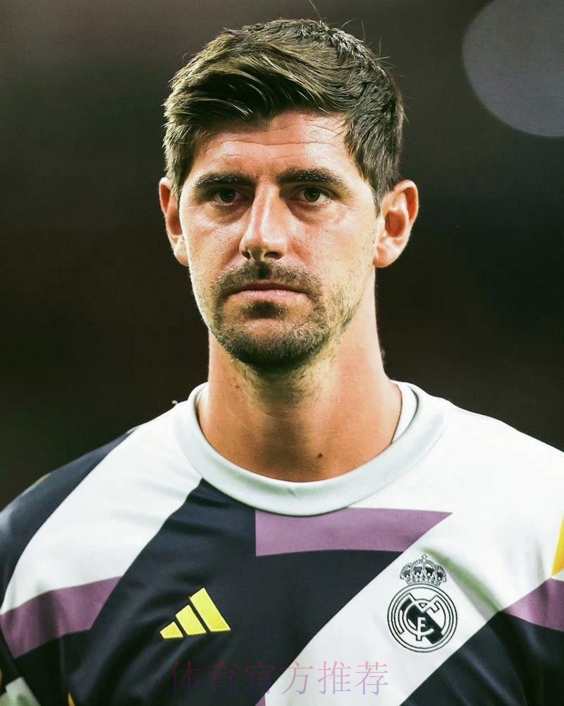 库尔图瓦:利物浦不是去年那支球队 后防更脆弱 库尔图瓦:利物浦不是去年那支球队 后防更脆弱