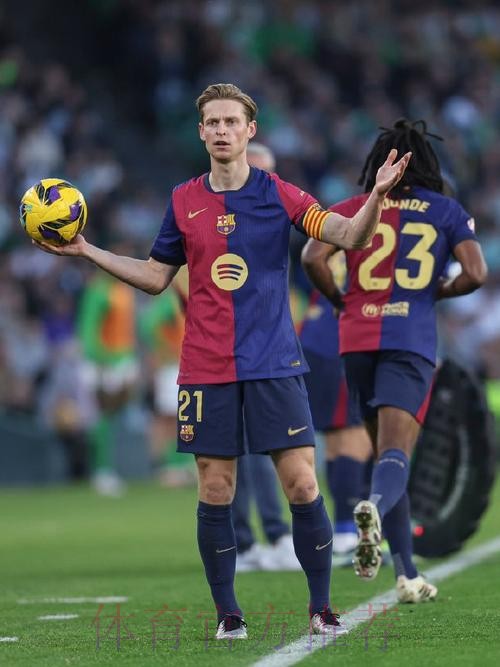 莱因克尔:巴萨像对待一块肉一样对德容 非常离谱 莱因克尔:巴萨像对待一块肉一样对德容 非常离谱